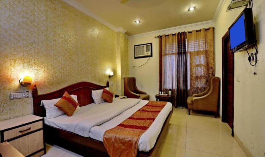 Hotel Diamond Inn Chandīgarh Eksteriør bilde